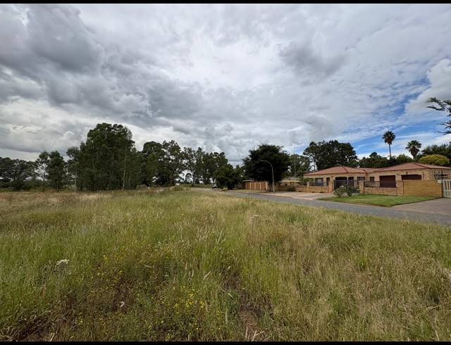 1,993M² VACANT LAND FOR SALE IN VAALPARK